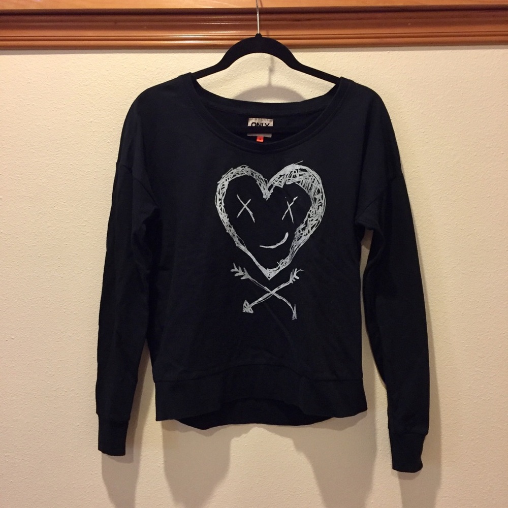 Black Long Sleeve Tee